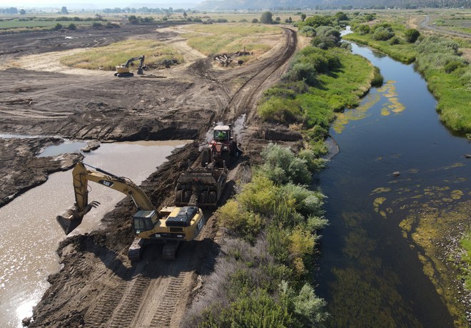 Central Oregonian reports on restoration work happening at Ochoco Preserve